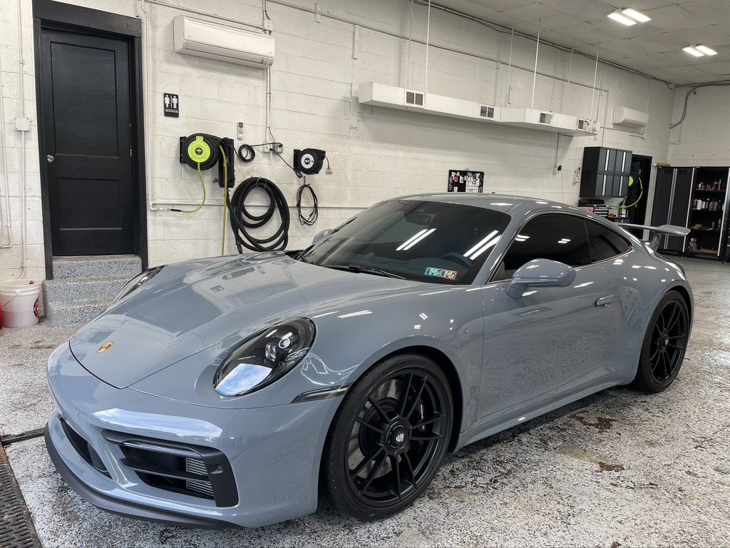 Porsche 911 (992)